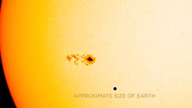 VIDEO: La NASA capta una nueva mancha solar más grande que la Tierra y que crece rápidamente