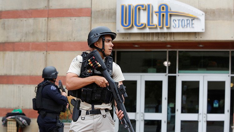 Evacúan una residencia de la Universidad de California por amenaza de bomba