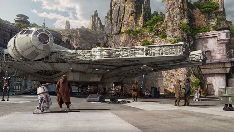 FOTOS, VIDEO: Disney nos acerca la galaxia muy muy lejana de 'Star Wars' con un gran parque temático
