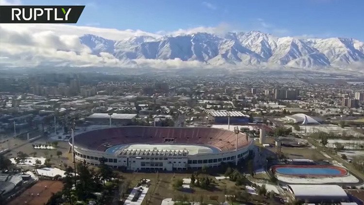 A vista de dron: Así quedó Santiago de Chile tras la mayor nevada de la década (VIDEO)