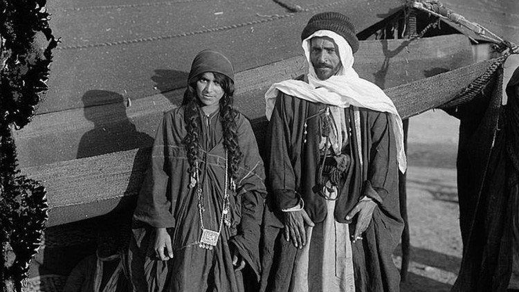 Así vivían los beduinos del desierto hace un siglo