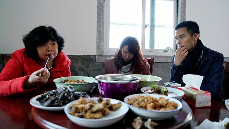 Una bloguera china se convierte en 'novia de alquiler' y narra su historia (FOTOS)