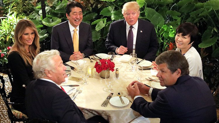 La esposa de Shinzo Abe fingió no hablar inglés ante Donald Trump