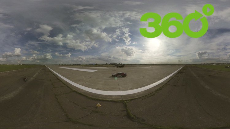 MAKS 2017: Viva en 360° el duelo entre un caza Mig-29 y un superdeportivo Audi R8