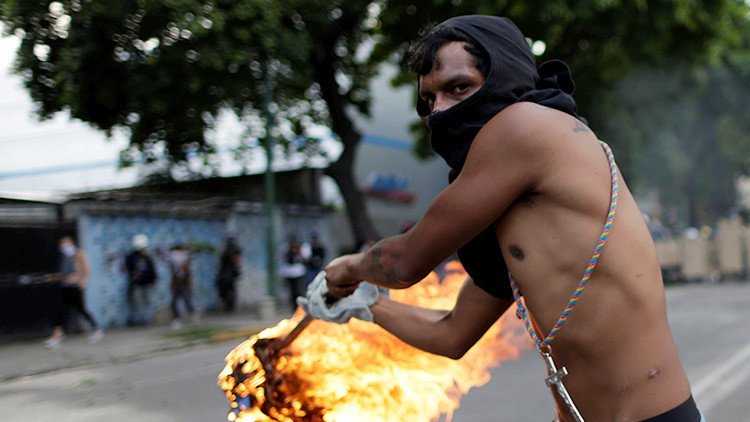 "La comparación entre el EI y los grupos violentos de Venezuela es perfectamente legítima"