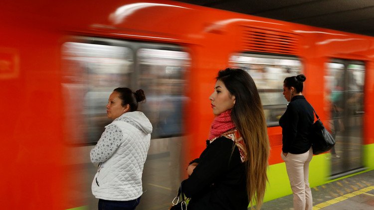 Ciudad de México: Al menos 35 personas resultan intoxicadas por humo en el metro (VIDEOS)