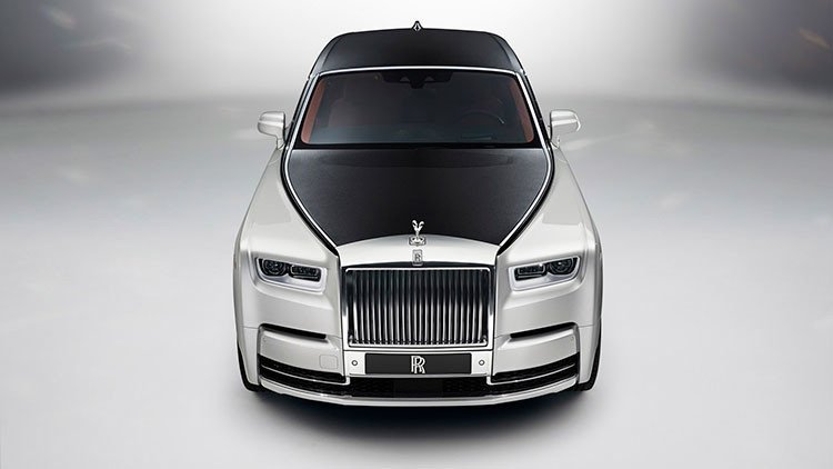 Rolls-Royce presenta el mayor y más deslumbrante coche de su historia (FOTOS)