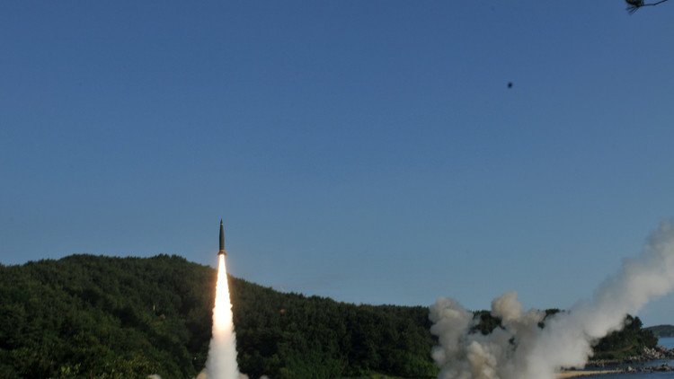 VIDEO: EE.UU. y Corea del Sur lanzan misiles balísticos en respuesta a la prueba de Corea del Norte