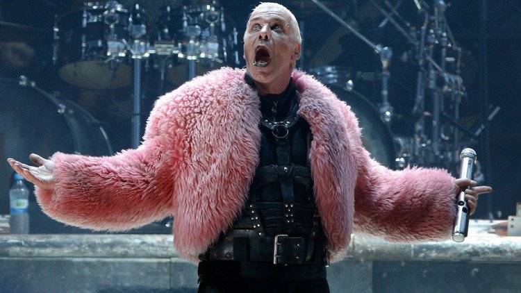 'Secuestran' al vocalista de Rammstein y este pide ayuda en las redes