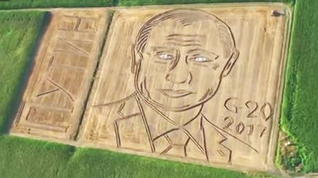 Un agricultor italiano explica por qué retrató a Putin en un campo de trigo (VIDEO)