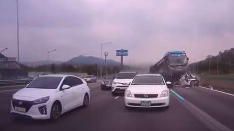 Parece una película de acción, pero es un accidente de la vida real