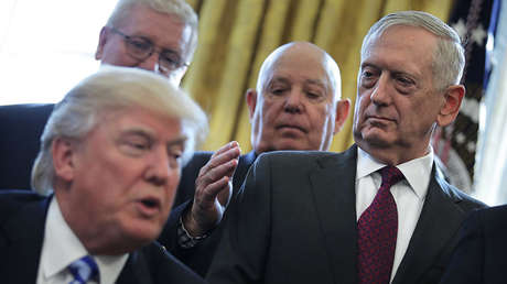 "Mientras Trump y Putin se daban la mano, en el Pentágono se planeaba la guerra con Moscú"