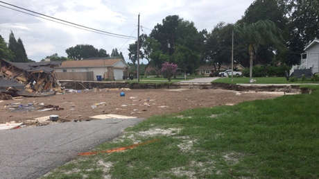 Videos: Un enorme sumidero se traga dos casas en Florida
