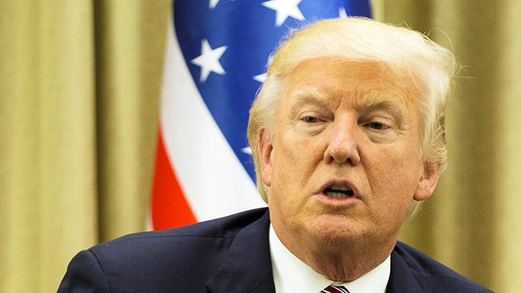 Trump define como "significativamente defectuosa" la ley de sanciones contra Rusia recién firmada