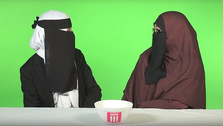 Arden las redes: acusan a la BBC de legitimar el uso de la burka en un video de "propaganda" (VIDEO)