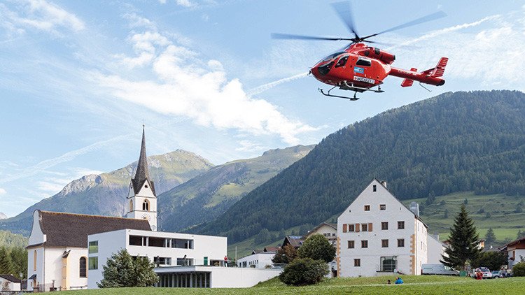 Un helicóptero de rescate se estrella contra la montaña más alta de Austria (VIDEO)