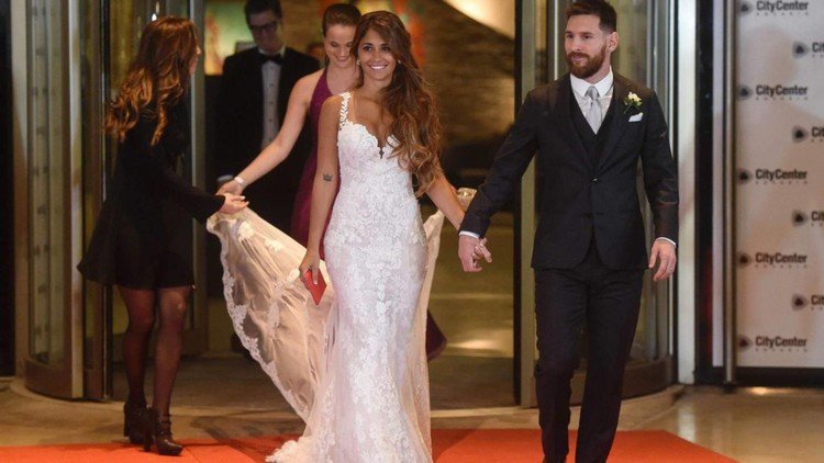 Este es el "miserable regalo" que recibió Messi de los invitados a su boda