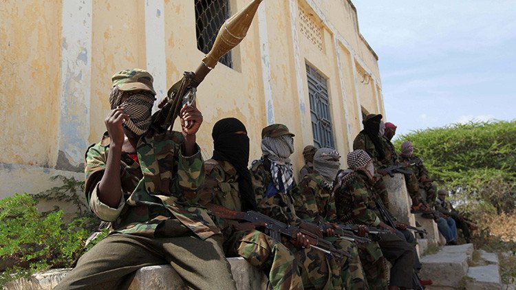 EE.UU. confirma la muerte de un importante líder de Al Shabab en un ataque aéreo en Somalia