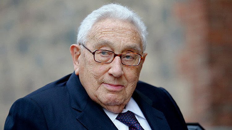 Kissinger advierte que la destrucción del Estado Islámico podría llevar a un "imperio iraní radical"