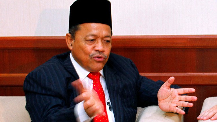 "Los ateos deben ser cazados”, asegura un ministro malasio (VIDEO)