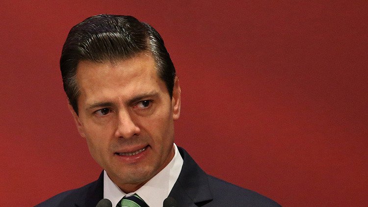 Peña Nieto borra foto con el cantante Julión Álvarez pero se olvidó de este video