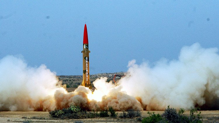 Caos, tribalismo y fronteras inestables: ¿A dónde apuntan las cabezas nucleares de Pakistán?
