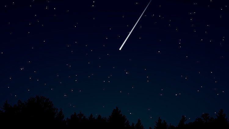 VIDEO: Un estadounidense halla un meteorito en llamas en su patio trasero
