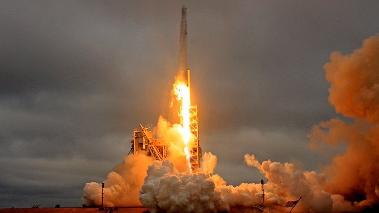 SpaceX lanzará al espacio un súper computador que ayudará a los astronautas en Marte