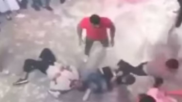 FUERTE VIDEO: Un joven italiano recibe una patada mortal en la cabeza durante una pelea en España