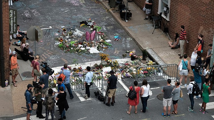 "Me encanta": Un policía se burla de las víctimas del atropello en Charlottesville