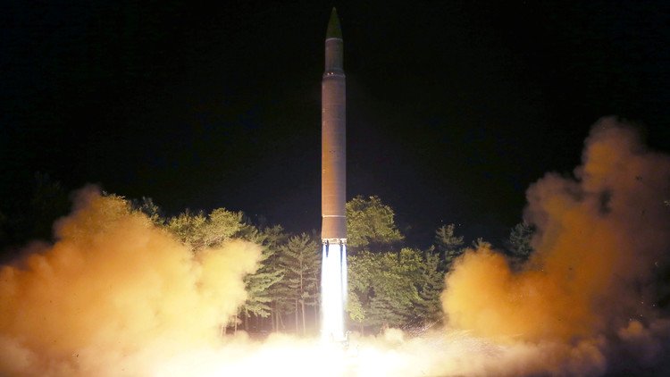 Ucrania admite que "tal vez" Corea del Norte "pudo copiar" sus motores de misiles