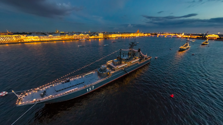 Publican fotos en 360° del desfile de la Armada de Rusia en San Petersburgo