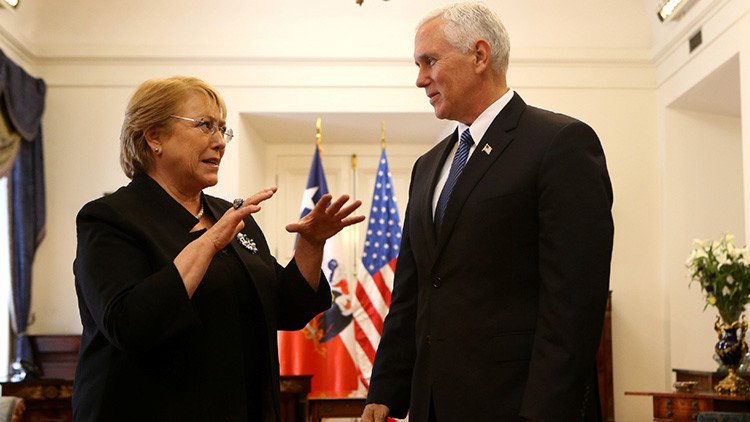 Bachelet: "Chile no apoyará golpes de Estado ni intervenciones militares en Venezuela"