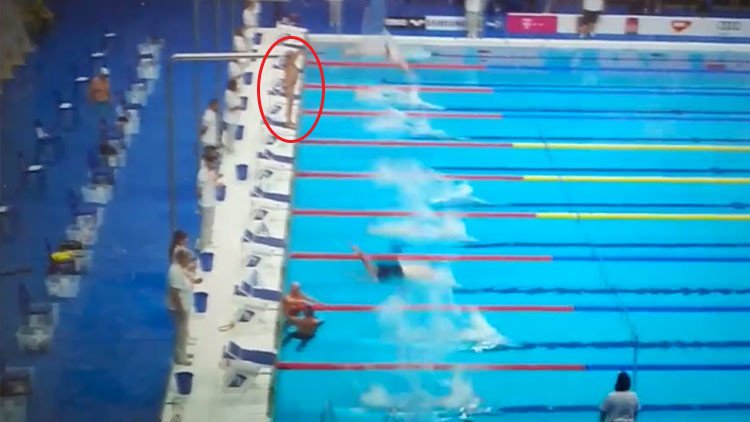 VIDEO: Emotivo homenaje en solitario de un nadador español a las víctimas del atentado en Barcelona