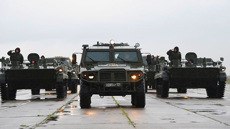 Los militares rusos recibirán un 'smartphone blindado' con ruedas