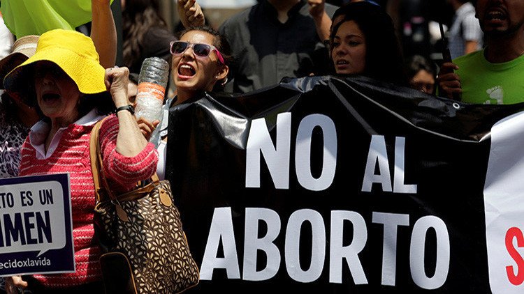 ¿"Feminismo exacerbado" o machismo insensible?: El aborto en México es un derecho de clase
