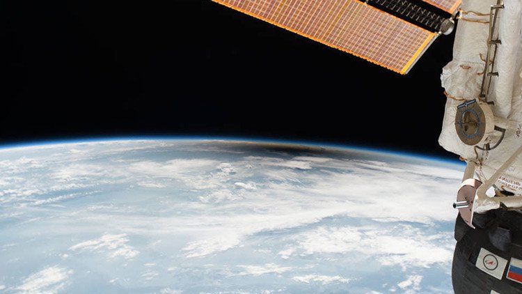 FOTOS, VIDEO: Así fue el eclipse solar total visto desde el espacio