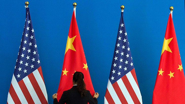 China insta a EE.UU. a "corregir su error" tras sancionar a empresas chinas vinculadas con Pionyang