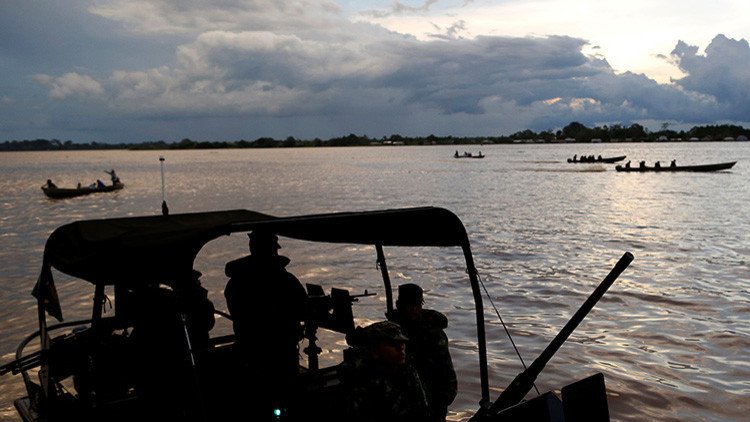 Al menos siete muertos y decenas de desaparecidos por un barco hundido ...