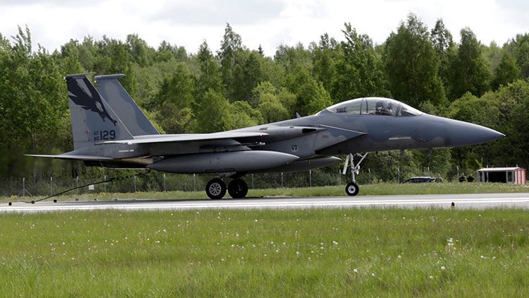 Cazas de la Fuerza Aérea de EE.UU. comienzan a patrullar el Báltico