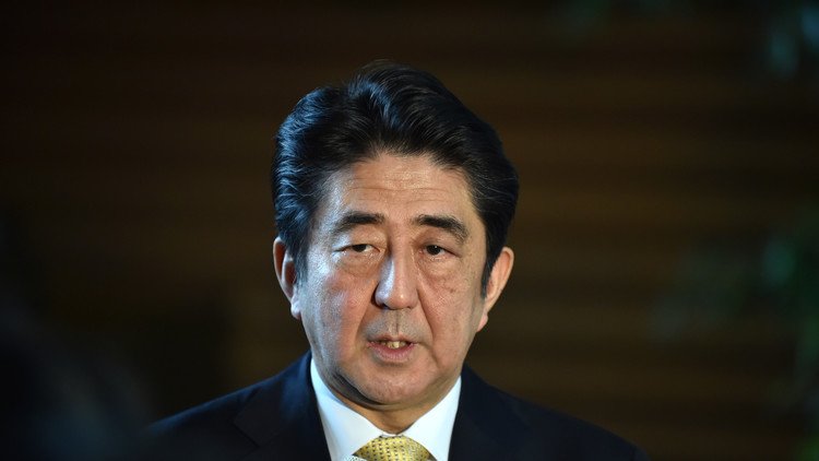 Shinzo Abe: "El misil norcoreano es una amenaza grave sin precedentes"