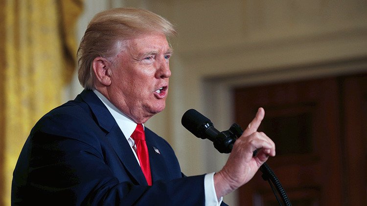 Trump: "Todas las opciones están sobre la mesa" después del lanzamiento de misil norcoreano