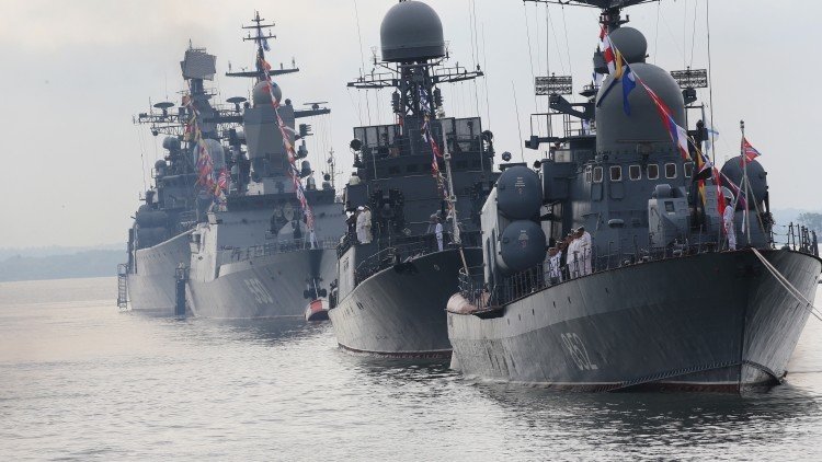 VIDEO: Decenas de buques de la Flota del Báltico, puestos a prueba para la guerra