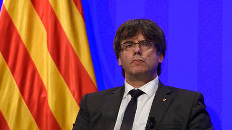 "El otro detenido por los atentados es catalán, Carles Puigdemont": Garrafal error de TV mexicana