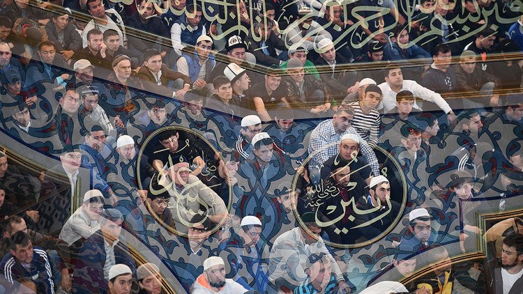 Más de 200.000 musulmanes celebran la Fiesta del Cordero en Moscú