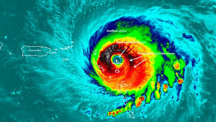 FOTO: Una imagen única de la NASA muestra la isla de Barbuda en el ojo del huracán Irma