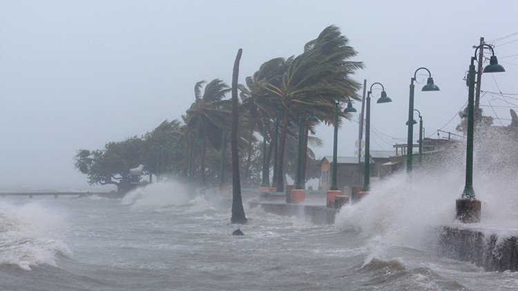 Las claves: tres huracanes azotan a la vez el Golfo de México y el Caribe