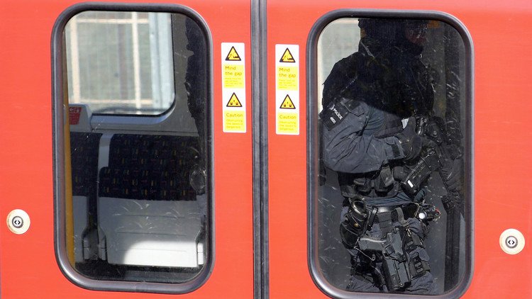 Explosión en Londres: Testigo con quemaduras en su cabeza relata su experiencia (FOTOS)