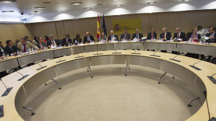 Ultimatum: El gobierno de España le da 48 horas a la Generalitat para intervenir sus cuentas