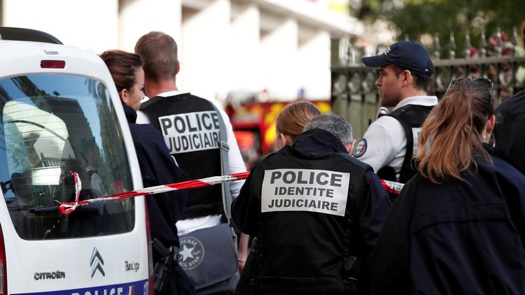 Hombre al grito de "Allah Akbar" perpetra un ataque en Francia